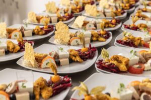 Catering table set service